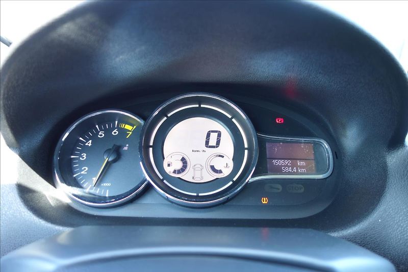 Renault Mégane 1,2 TCe, ČR, 1 MAJ., LIMITED. - fotka 26 z 30