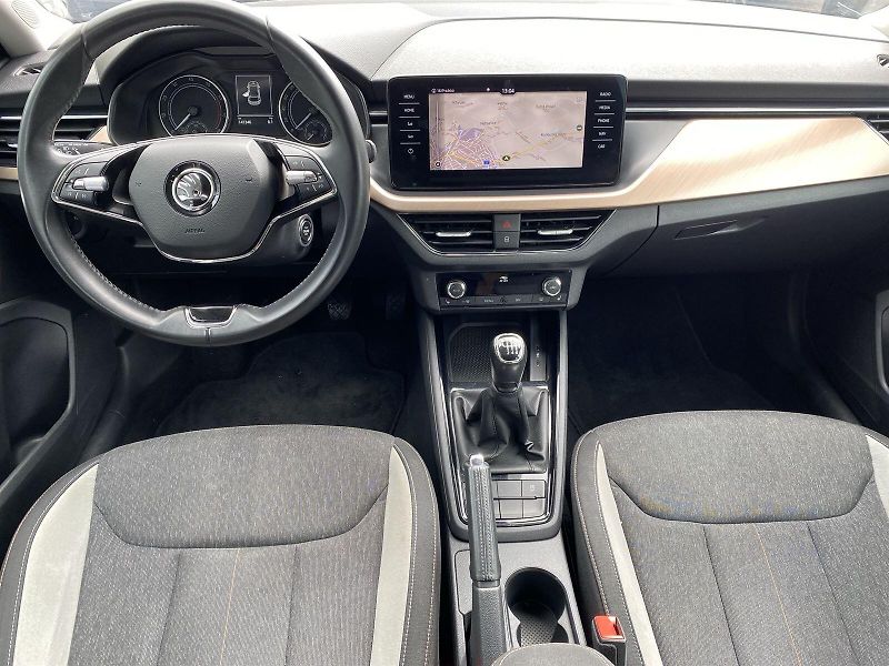 Škoda Scala (2022) 1.0 TSI Style - fotka 5 z 34