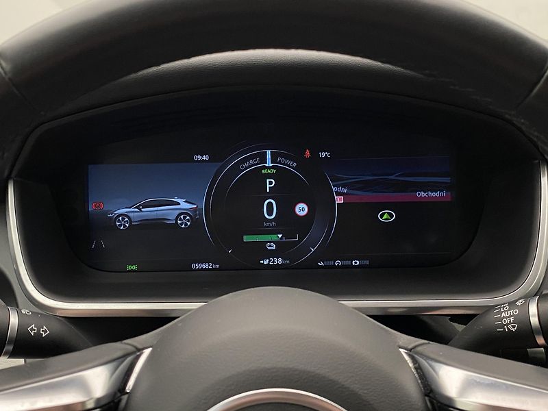 Jaguar I-Pace EV400 SE AWD AUT CZ - fotka 23 z 48