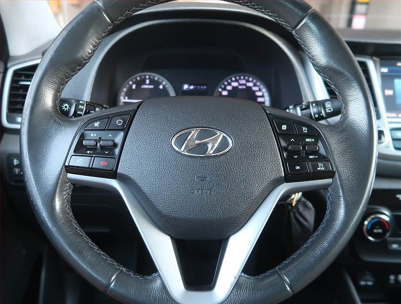 Hyundai Tucson (2017) Premium 1.7 CRDi, Automat - fotka 16 z 20