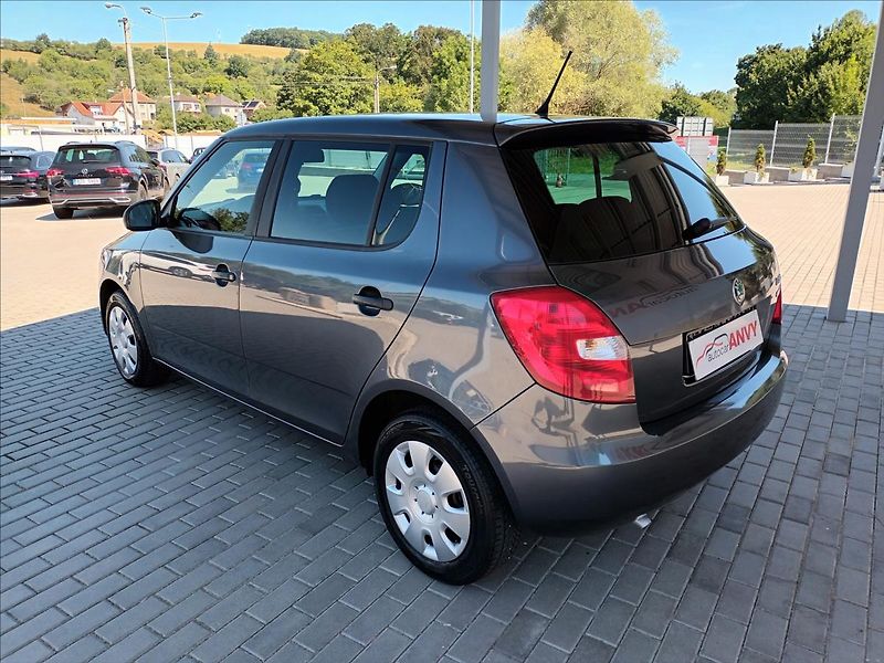 Škoda Fabia 1,4 16V,63KW,KLIMA,PO SERVISU - fotka 9 z 31
