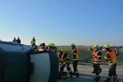 Cvičení, které mělo prověřit všechny složky Integrovaného záchranného systému při hromadné nehodě, se konalo ve středu dopoledne na nově postavené D1 u Přerova.