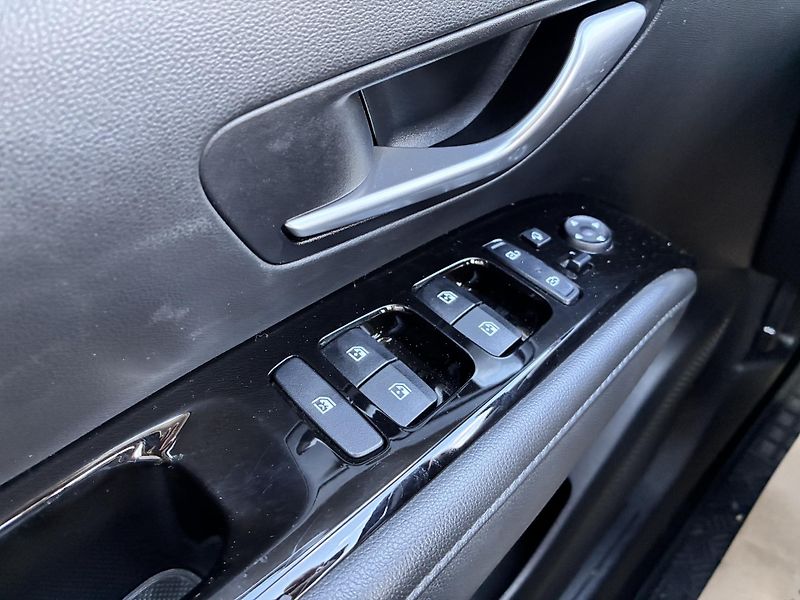 Hyundai Tucson 1,6T-GDi 110kW REZERVACE - fotka 22 z 30