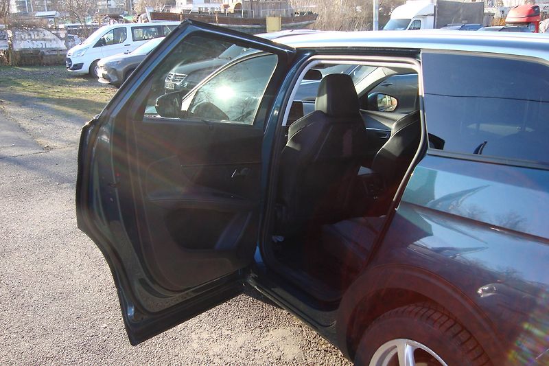 Peugeot 5008 (2020) 1.5 HDi, ČR, AUT,1.Maj.7-míst - fotka 32 z 65