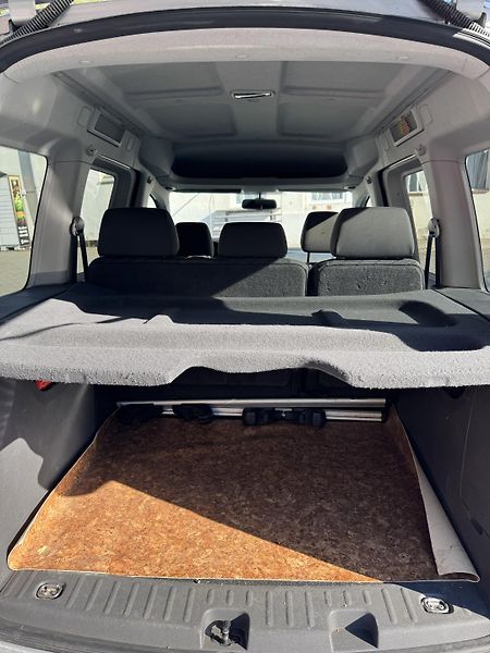 Volkswagen Caddy (2010) Velmi dobrý - fotka 7 z 8