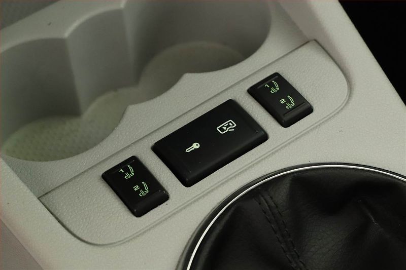 Škoda Fabia (2010) Ambiente 1.2 TSI, po STK - fotka 12 z 14