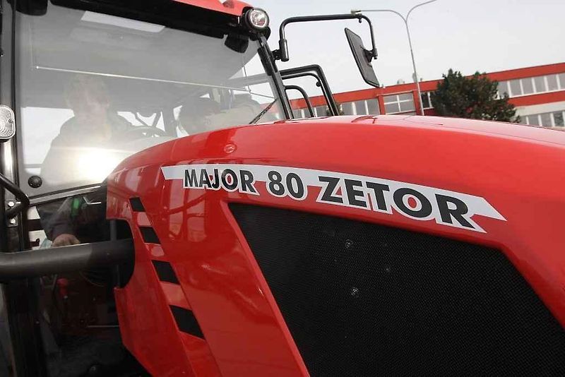 Traktor typu Major vyrobený brněnskou firmou Zetor.