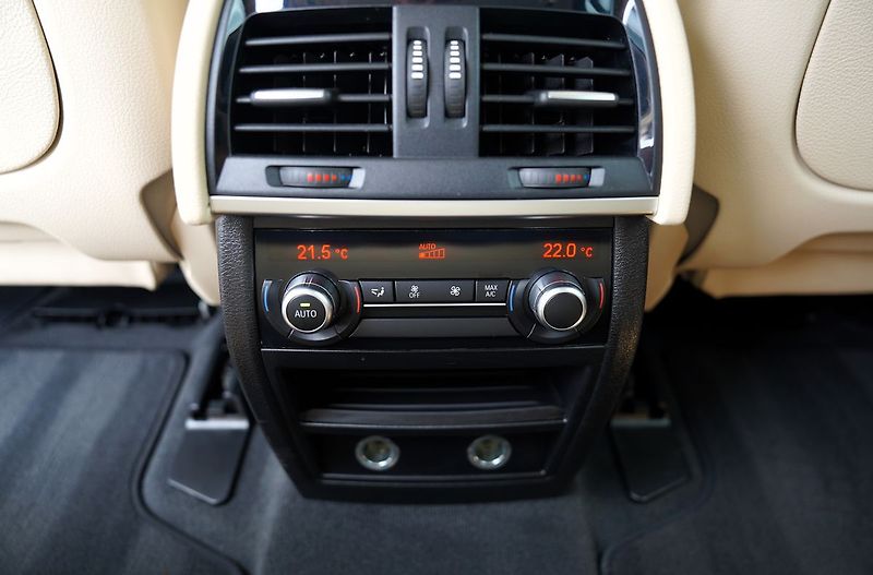BMW X5 40e xDrive/iPerformance/315 PS - fotka 38 z 49