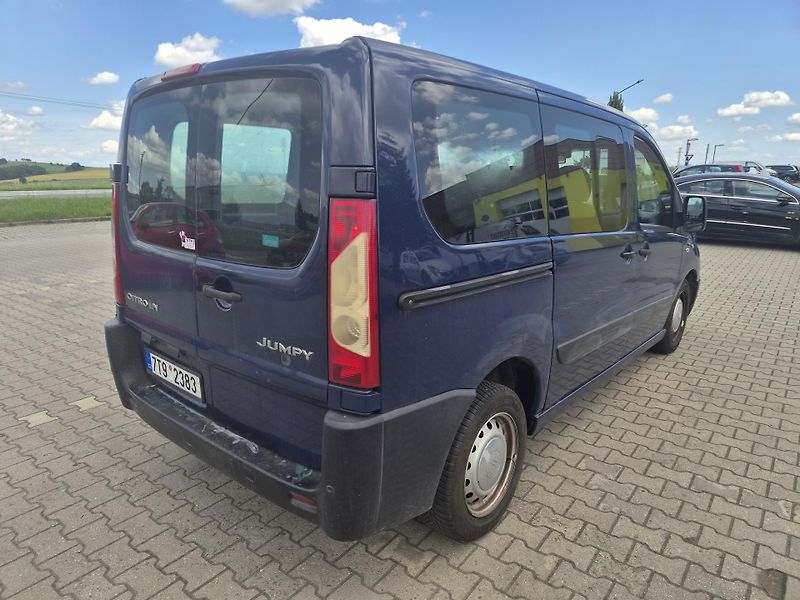 Citroën Jumpy (2012) 1,6 HDi 6 míst - fotka 3 z 8