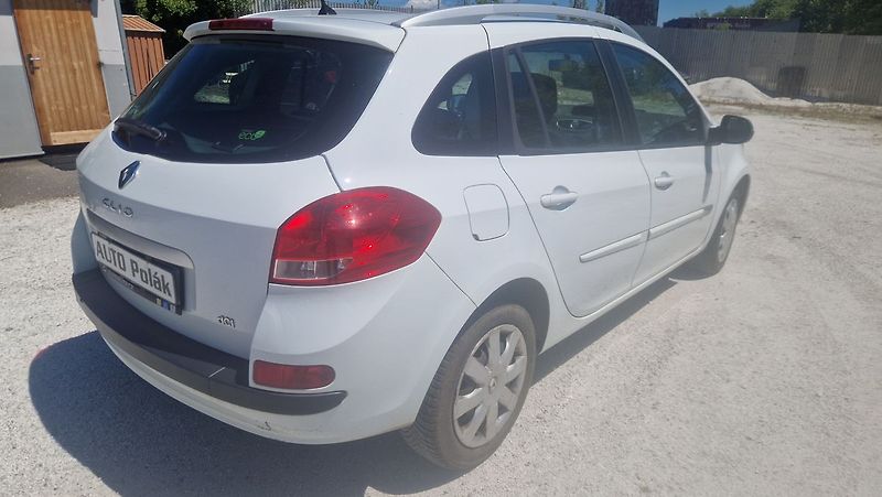 Renault Clio 1.4 - fotka 5 z 9