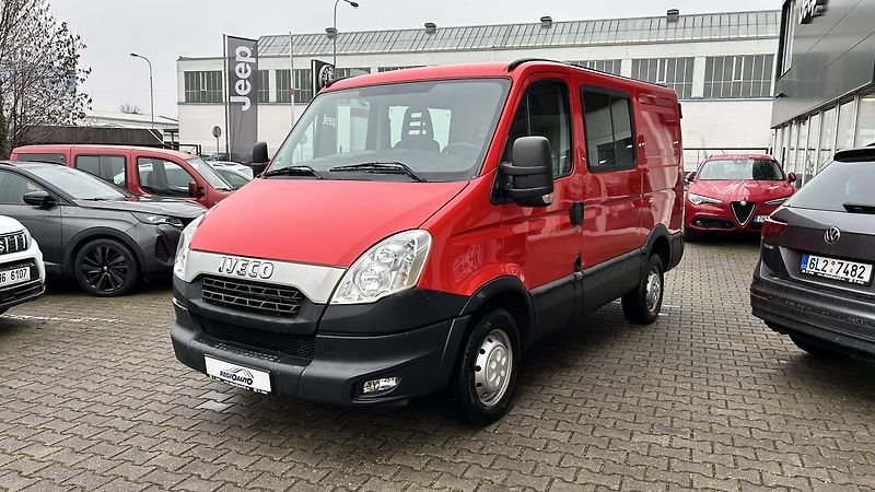 Iveco Daily 2.3M-Jet 35S 5.Míst  - fotka 3 z 12