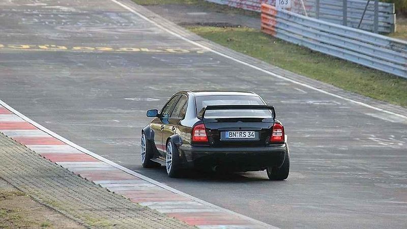 Škoda Octavia v úpravě od Nasy Performance.