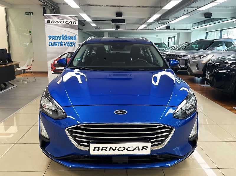 Ford Focus Titanium 1,5Ecoblue REZERVACE - fotka 2 z 29