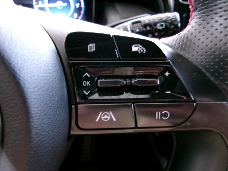 Hyundai Tucson (2021) 1.6T-GDi 110kW N-line MT - fotka 15 z 19
