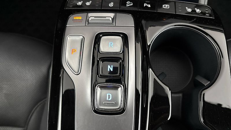 Hyundai Tucson 1.6 T-GDI AUT 4x4 Hybrid Style - fotka 25 z 31