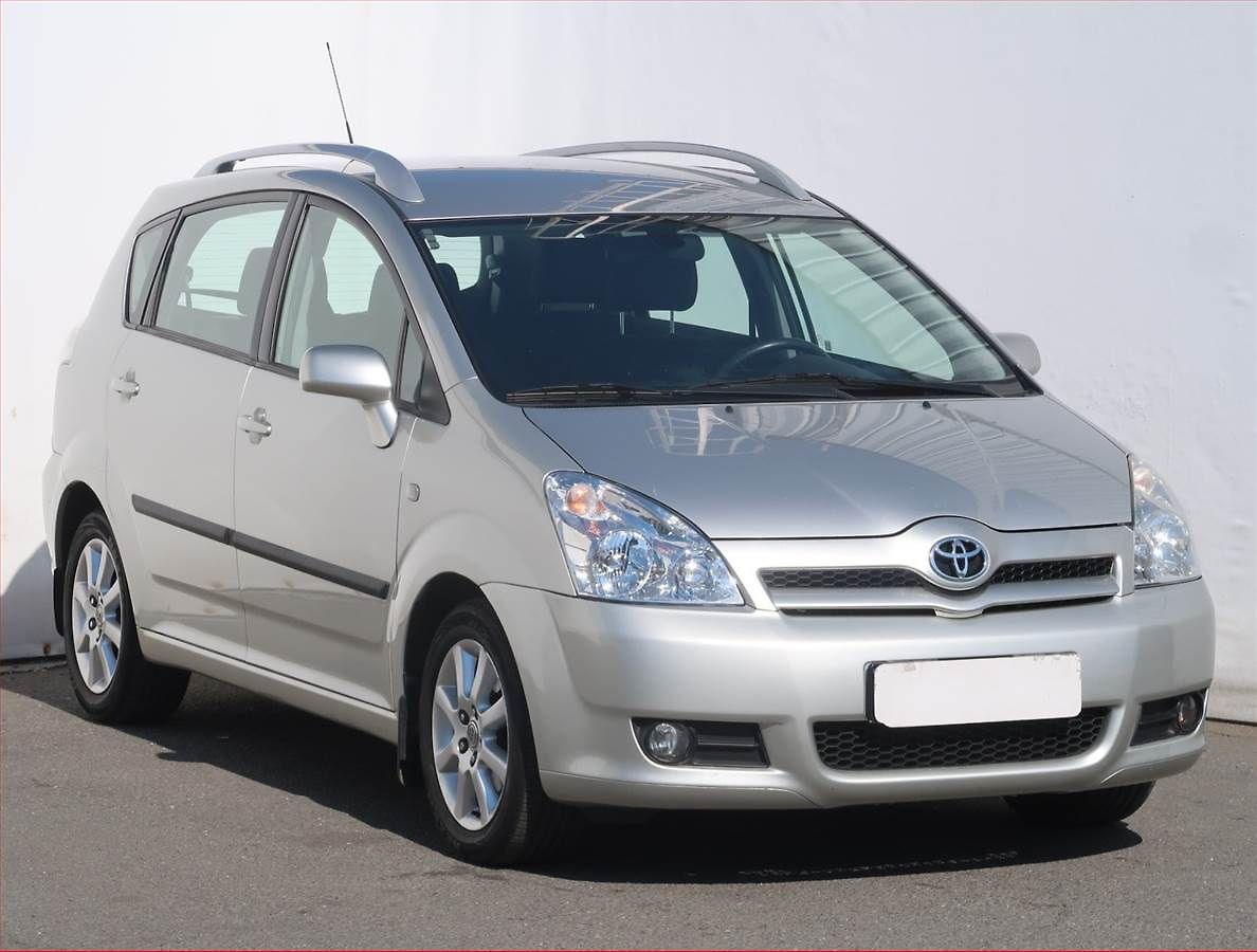 Toyota Corolla Verso 1.8, Automat, 7 míst, Tempomat