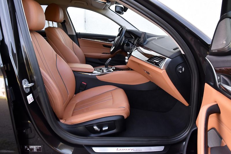 BMW Řada 5 530i xDrive LUXURY LINE,LED,ČR - fotka 44 z 50