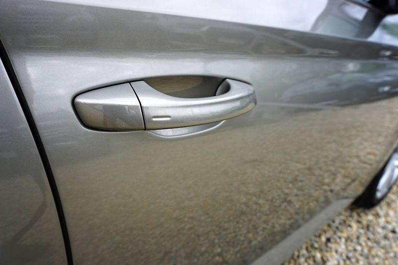 Škoda Superb (2015) STYLE PLUS 2,0 TDI 140 kW - fotka 17 z 52