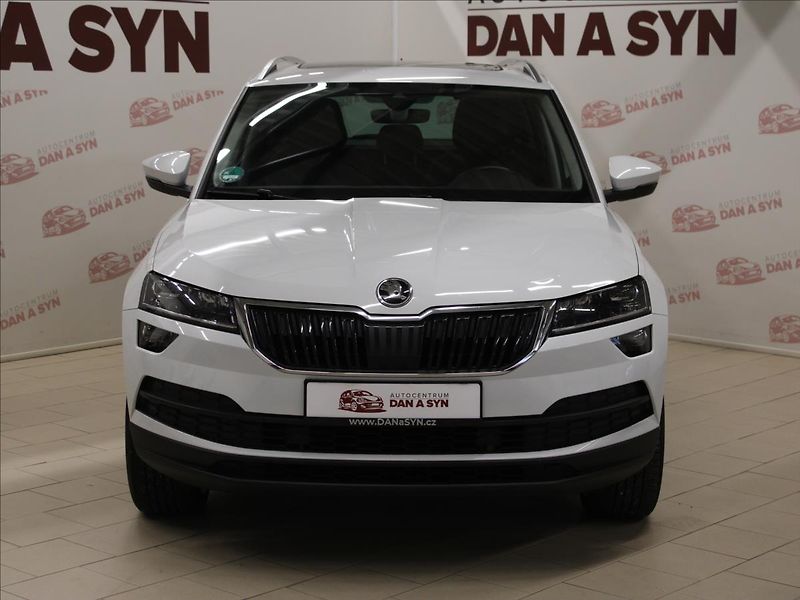 Škoda Karoq 2,0 TDI Style+ 4x4 DSG perleť - fotka 2 z 40
