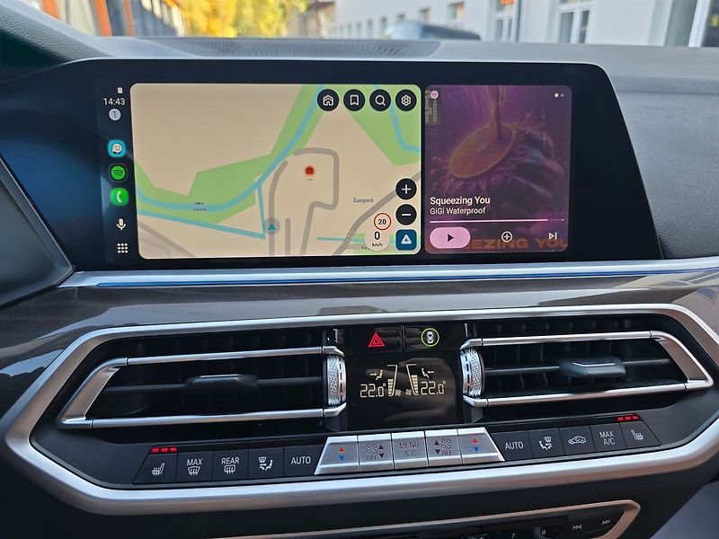BMW X5 xDrive45e 290kW VIRTUAL KŮŽE - fotka 20 z 40