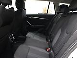 Škoda Octavia 2,0 TDI DSG style 1. maj. CZ - náhled 14