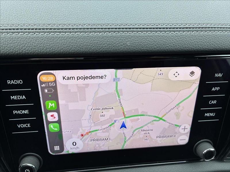 Škoda Kodiaq 2,0 TDI 4X4 147 KW TAŽNÉ PANO - fotka 29 z 36