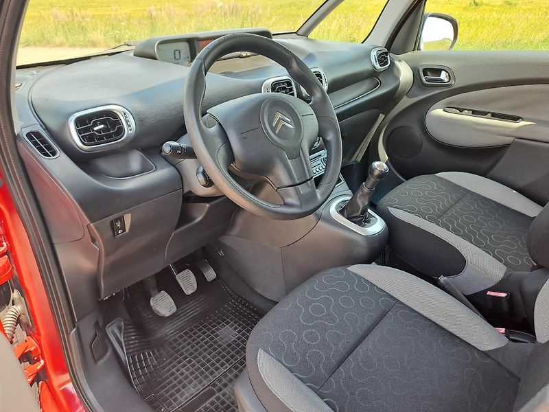 Citroën C3 Picasso (2011) 1.4 SERVISOVÁNO PĚKNÝ STAV - fotka 9 z 29