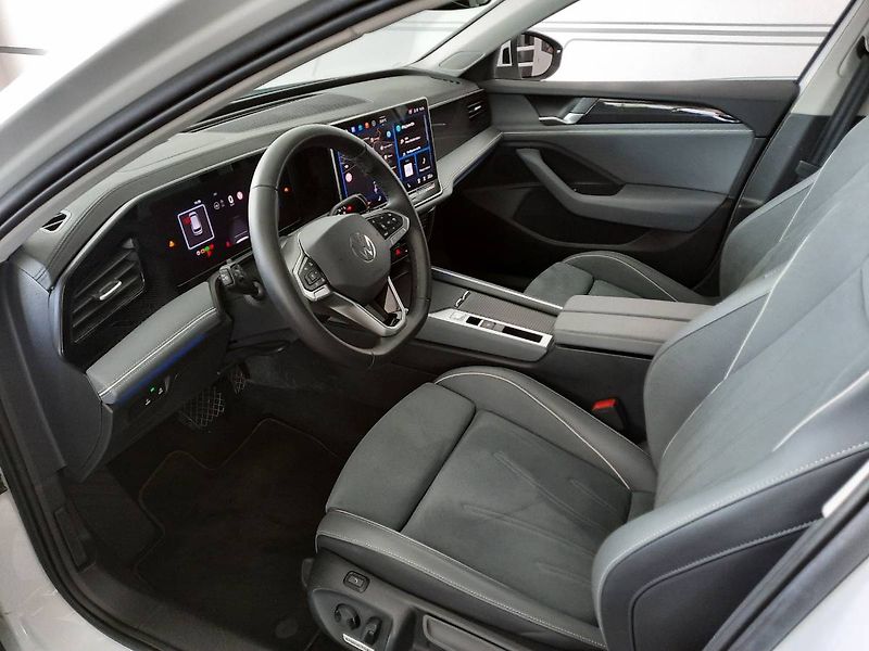 Volkswagen Passat Variant (2024) 2.0 TDI (110kW/150k) DSG, Busi - fotka 6 z 30