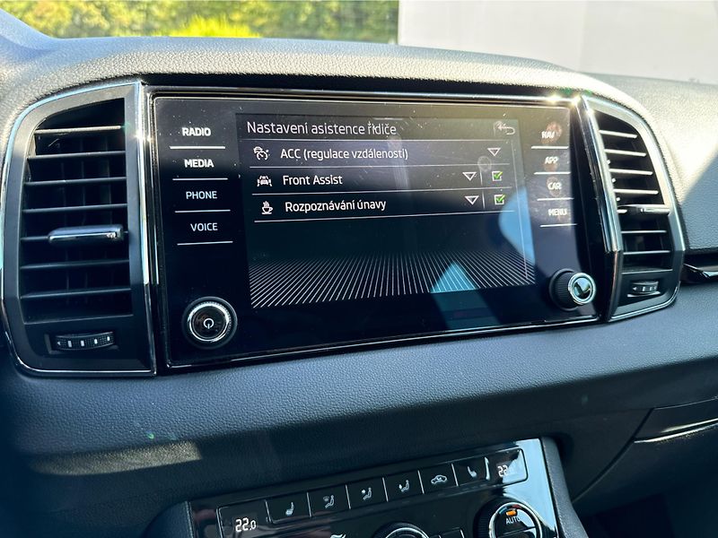 Škoda Karoq 1.5 TSI DSG Style - fotka 21 z 22