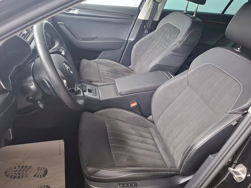 Škoda Superb (2024) COMBI STYLE PLUS TD 110/2.0 7D - fotka 21 z 39
