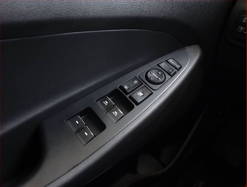 Hyundai Tucson (2019) 1.6 CRDi, Automat, Serv.kniha - fotka 19 z 20