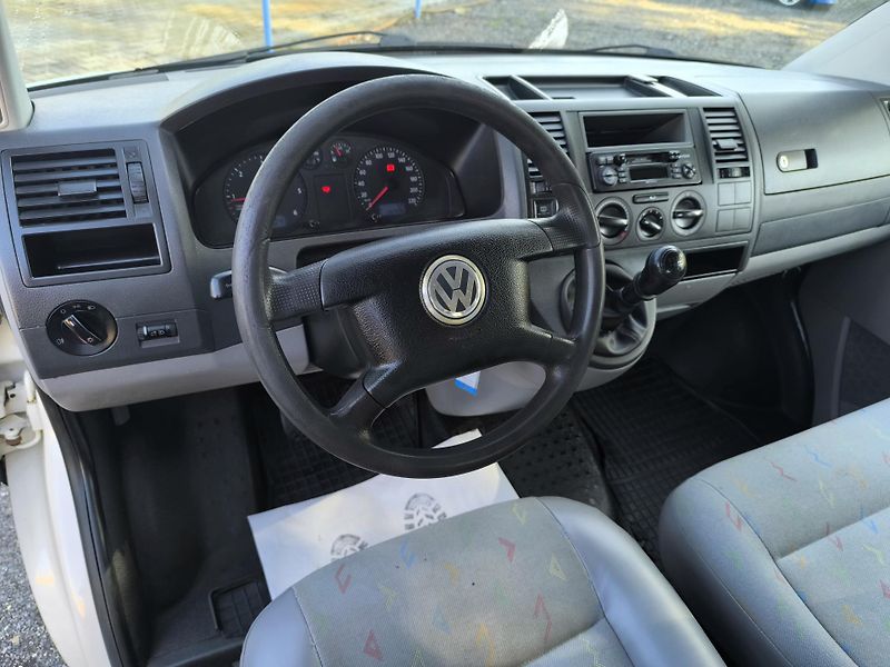Volkswagen Transporter (2004) 1.9 TDI SERVISNÍ KN.DOL. KM - fotka 14 z 42