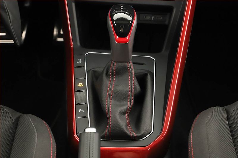 Volkswagen Polo (2025) 2.0 GTI - fotka 13 z 15