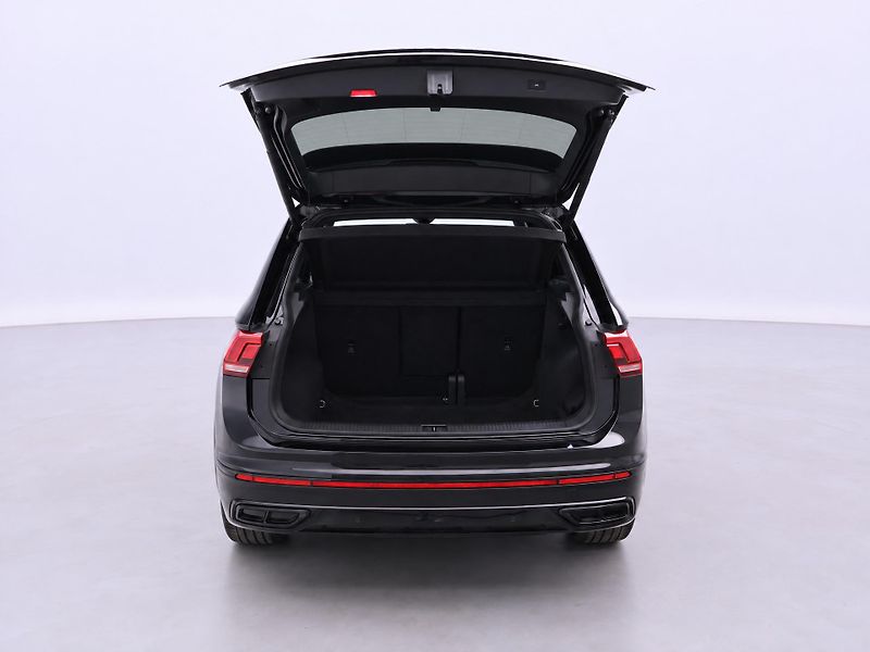 Volkswagen Tiguan 2.0 TDI 110kW DSG 4x4 R-Line D - fotka 9 z 33