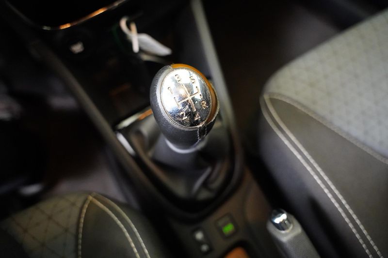 Renault Clio - fotka 20 z 22