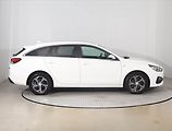 Hyundai i30 (2022) Family 1.5 T-GDI MHEV - náhled 6