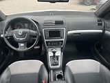 Škoda Octavia (2010) 2.0 TSi 147KW DSG RS - náhled 16