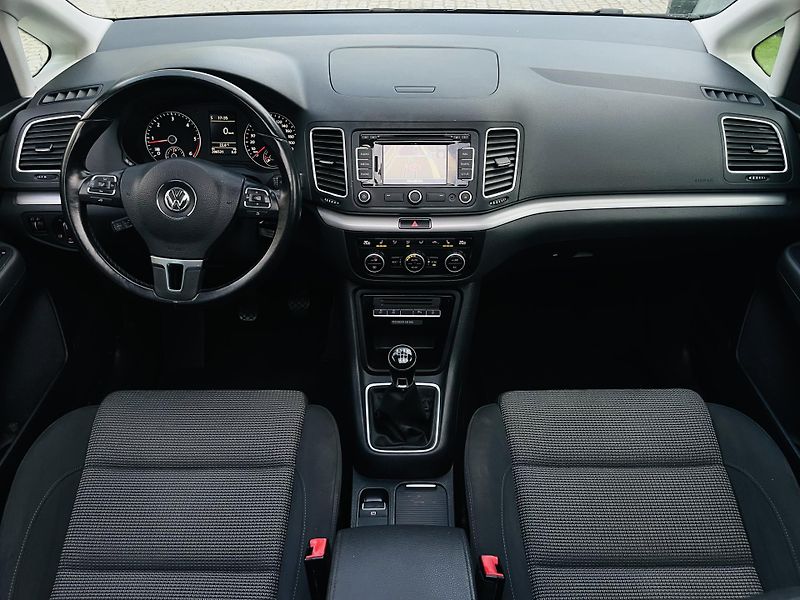 Volkswagen Sharan 2.0TDI MANUÁL 1.MAJITEL VÝHŘEV - fotka 21 z 42