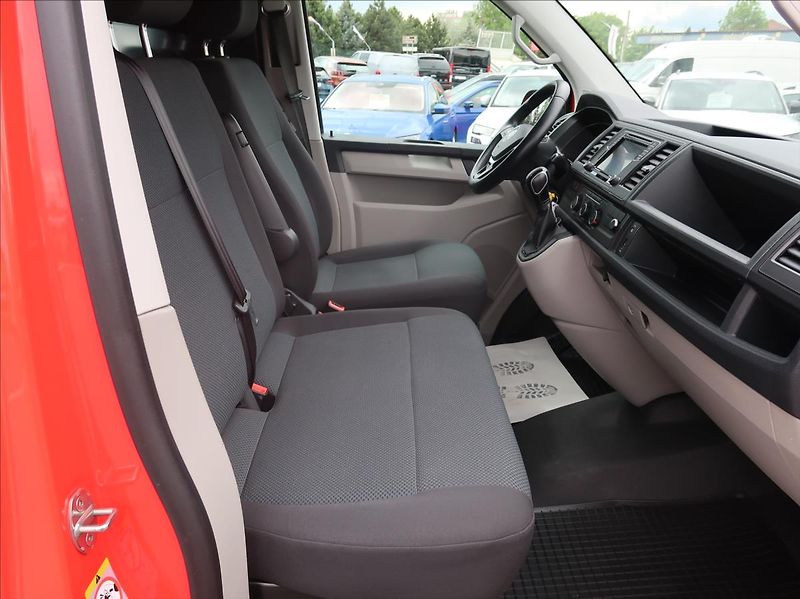 Volkswagen Transporter 2,0 TDi,110kW,1majČR,L2,dílna - fotka 13 z 27