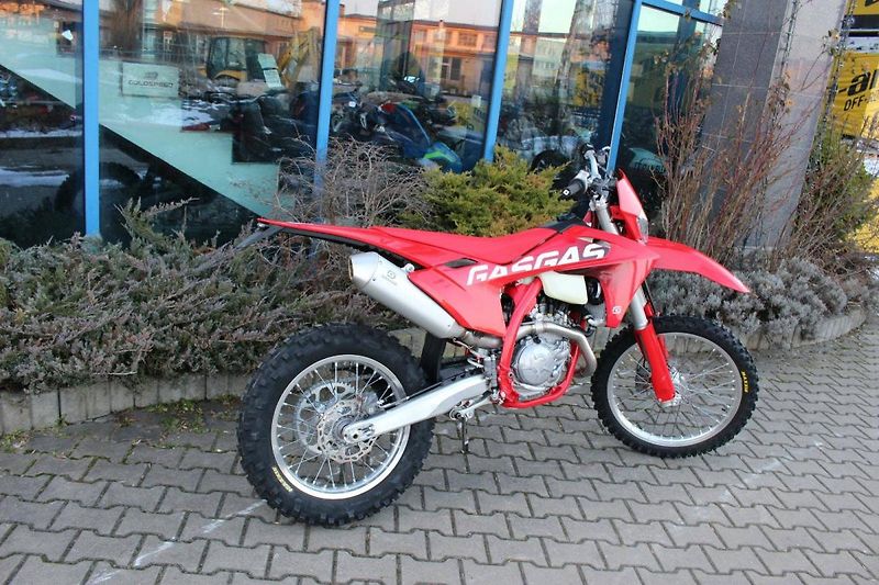 GASGAS (2024) EC 450 F 2024 ENDURO  VČ HOMO - fotka 4 z 8