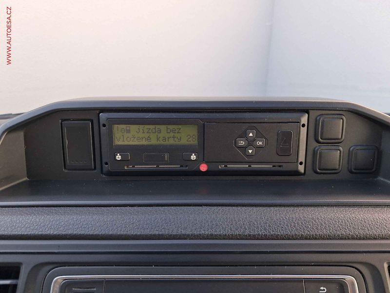 Volkswagen Transporter (2017) 2.0TDi L2 9míst, TZ - fotka 14 z 17
