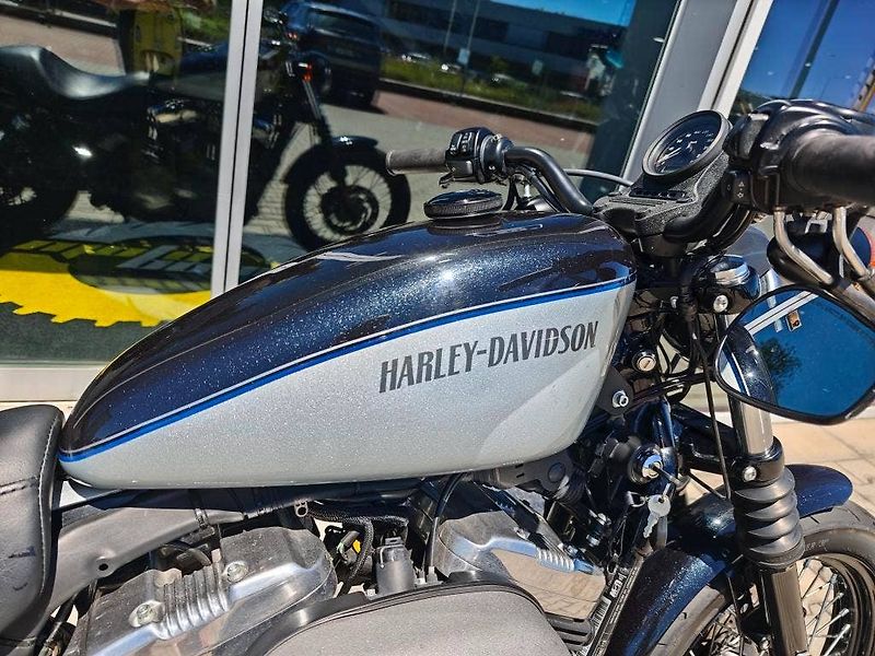 Harley-Davidson XL 1200N Sportster 1200 Nightster (2012) - fotka 13 z 19