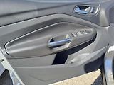 Ford Kuga (2015) 1.8 EB SERVISKA PĚKNÝ STAV - náhled 10