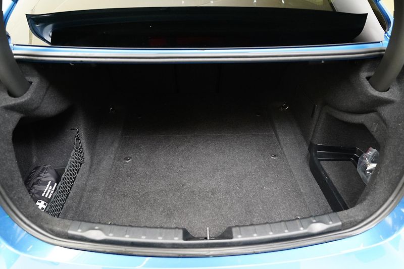 BMW Řada 3 - fotka 28 z 28