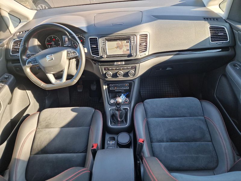 Seat Alhambra 2,0TDI FR-LINE 7MÍST TAŽNÉ  - fotka 15 z 23