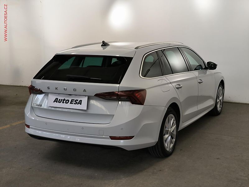 Škoda Octavia (2021) 2.0 TDi, ČR, Style, DSG, zmk - fotka 6 z 20