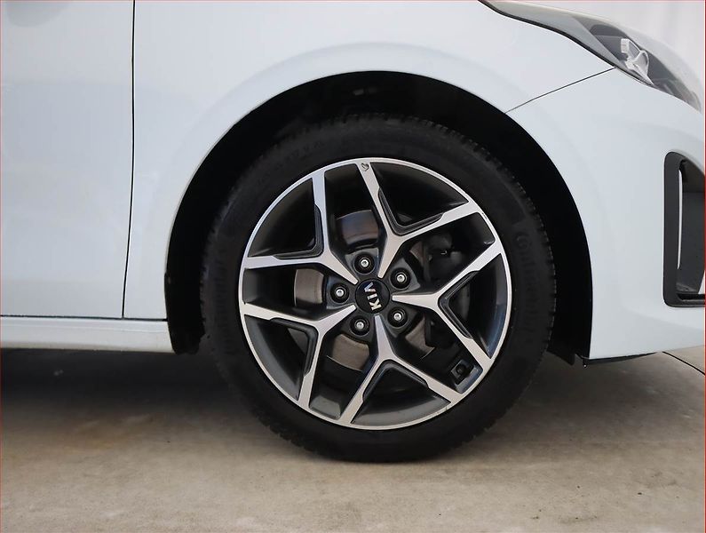 Kia Ceed (2020) GT Line 1.6 CRDi, Serv.kniha - fotka 15 z 19