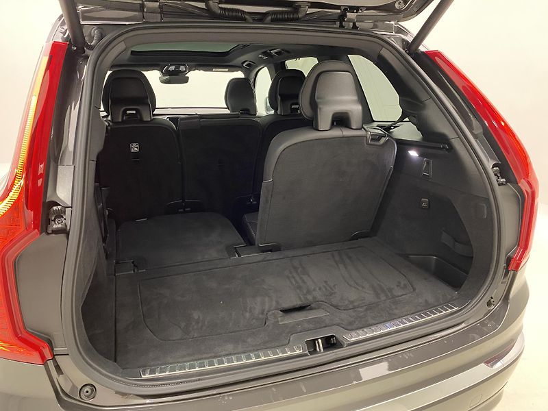 Volvo XC90 B5 AWD BRIGHT PLUS AUT 7míst - fotka 35 z 64
