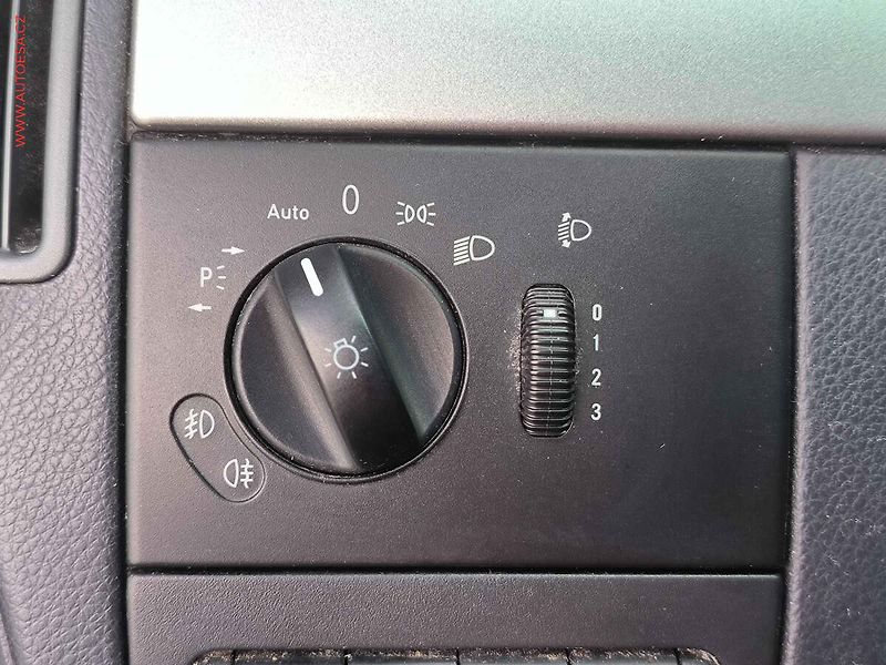 Mercedes-Benz Viano (2012) 3.0CDi L2, Trend, AT - fotka 18 z 22