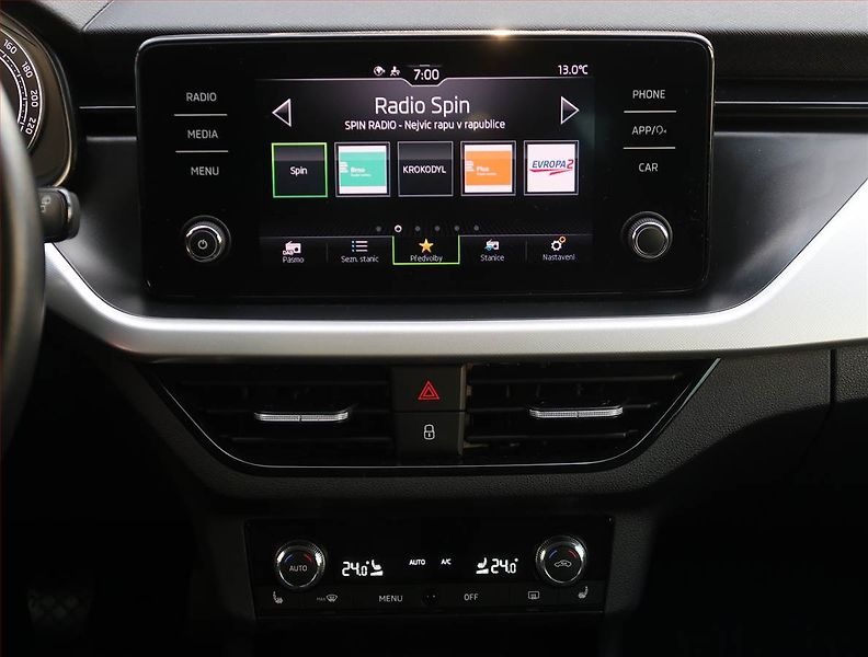 Škoda Scala (2021) Ambition 1.0 TSI, Tempomat - fotka 12 z 20